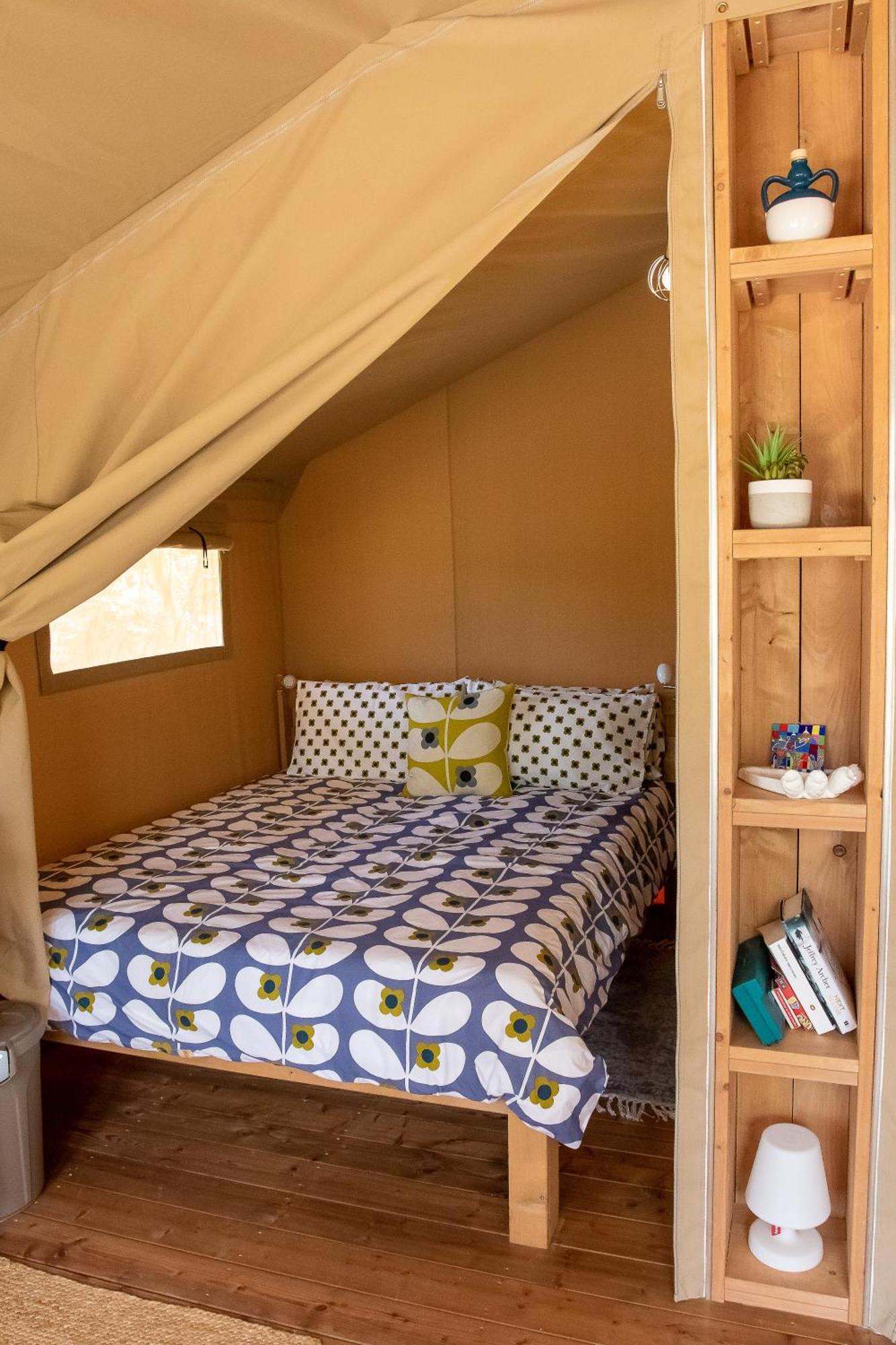 ホテル Domus Olea Glamping チェーリエ・メッサーピカ エクステリア 写真