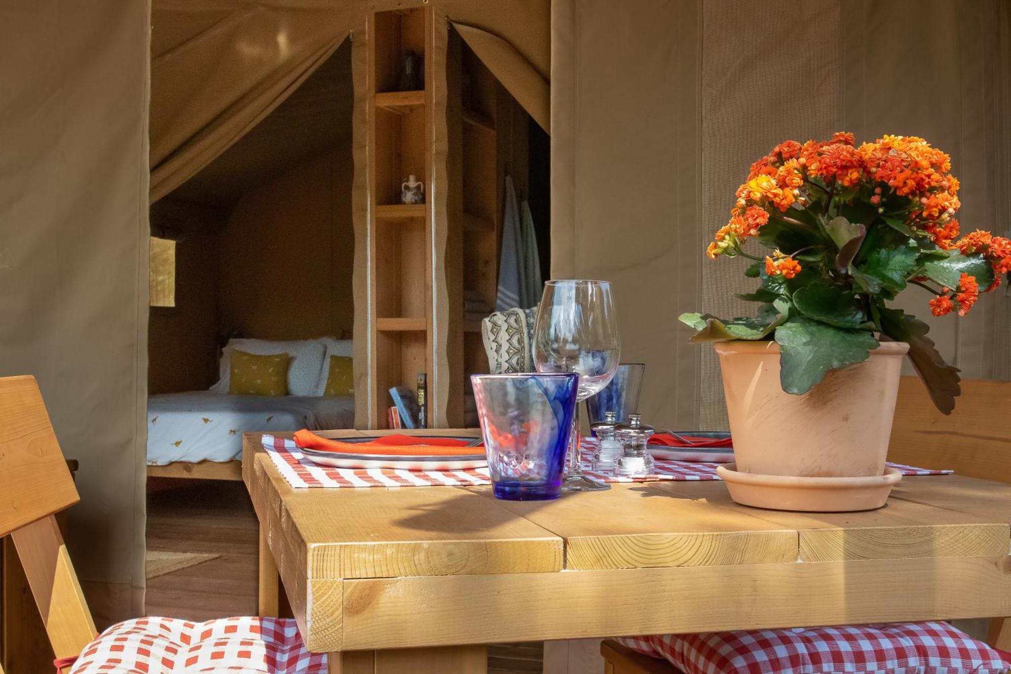 ホテル Domus Olea Glamping チェーリエ・メッサーピカ エクステリア 写真