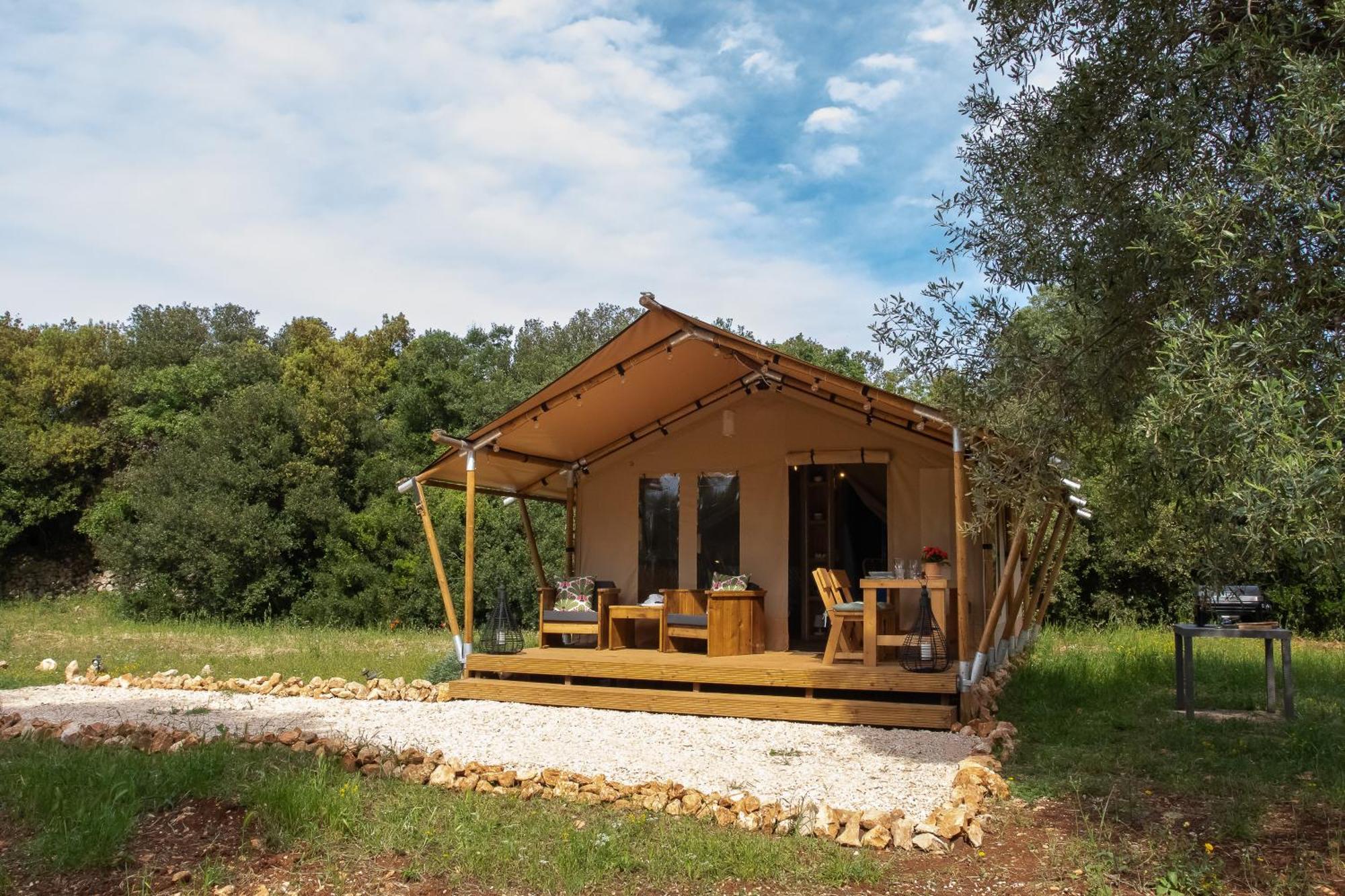 ホテル Domus Olea Glamping チェーリエ・メッサーピカ エクステリア 写真