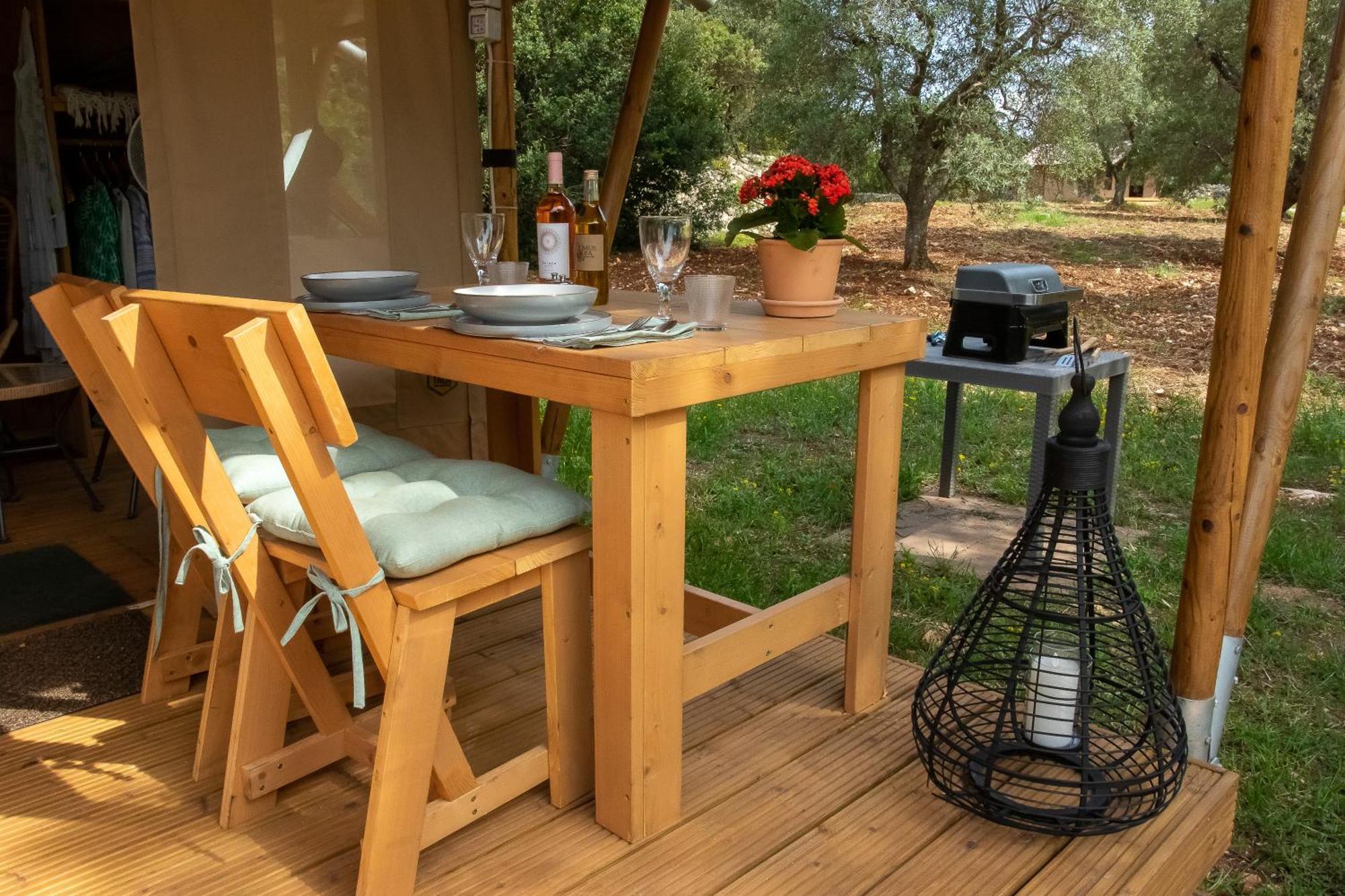 ホテル Domus Olea Glamping チェーリエ・メッサーピカ エクステリア 写真