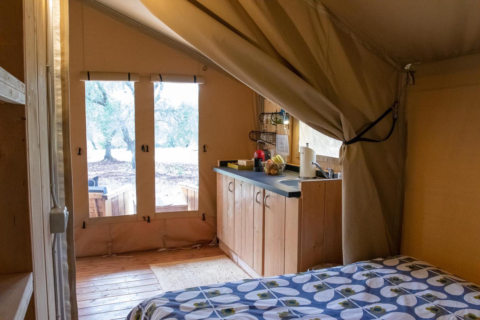 ホテル Domus Olea Glamping チェーリエ・メッサーピカ エクステリア 写真