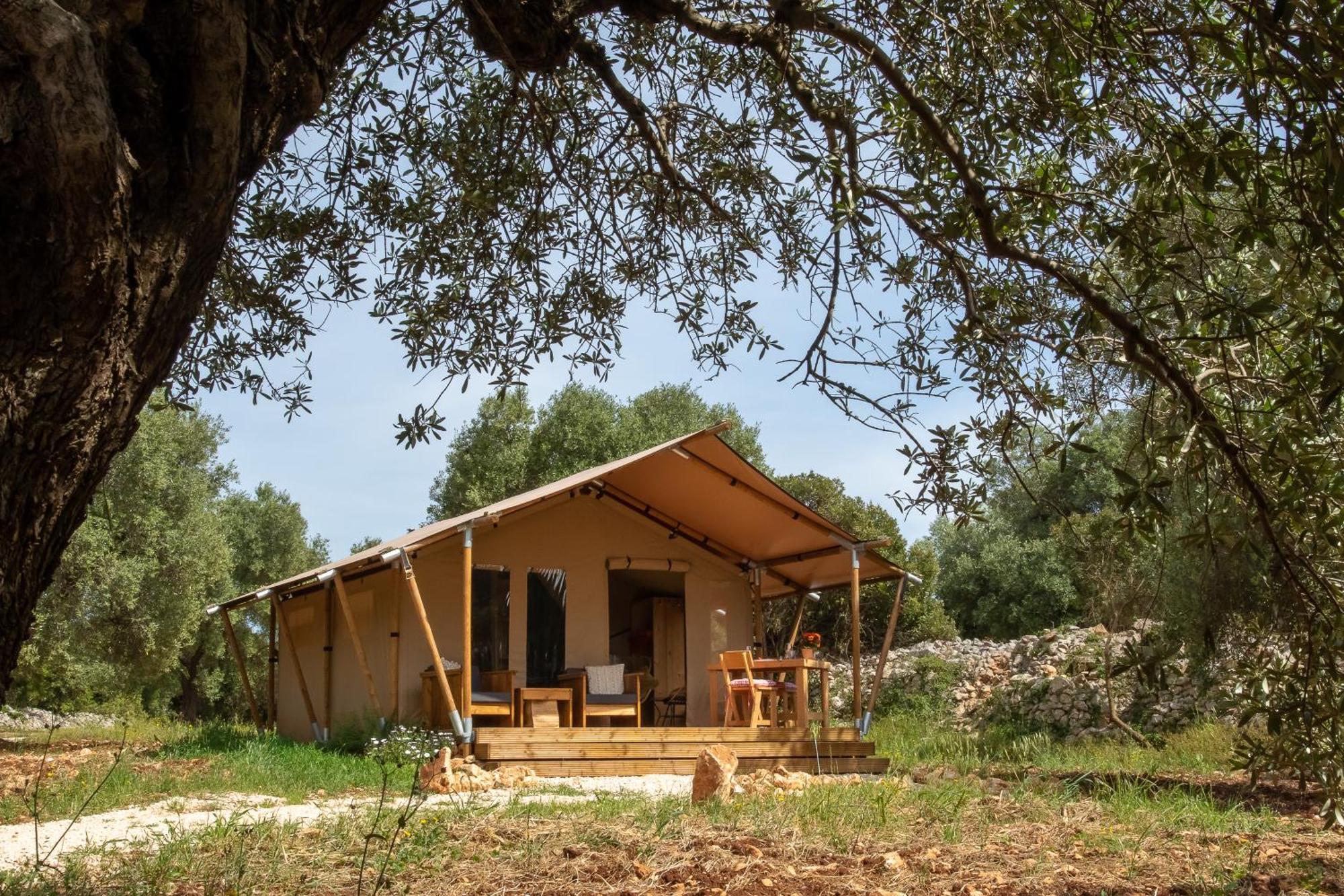 ホテル Domus Olea Glamping チェーリエ・メッサーピカ エクステリア 写真