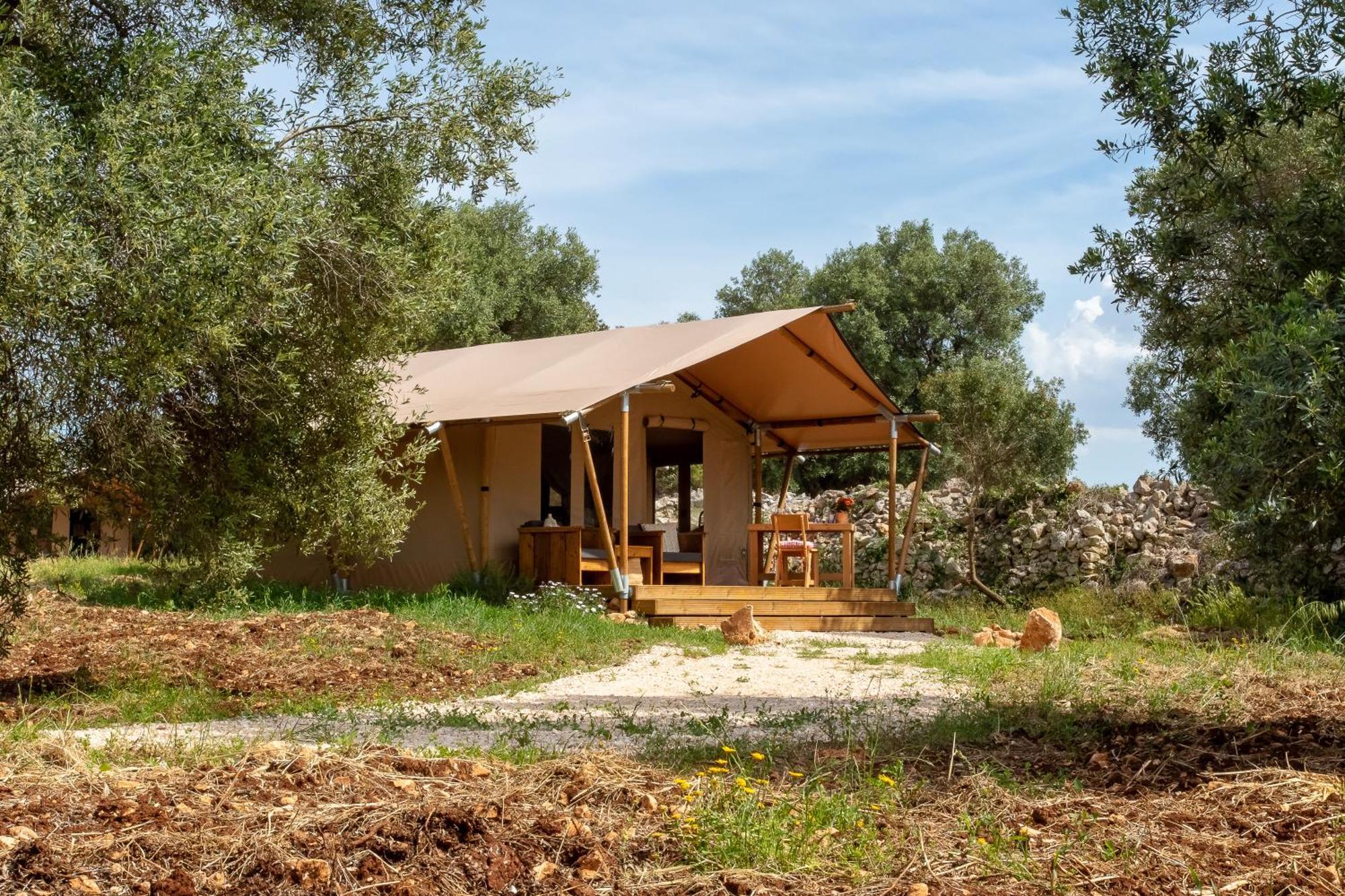 ホテル Domus Olea Glamping チェーリエ・メッサーピカ エクステリア 写真